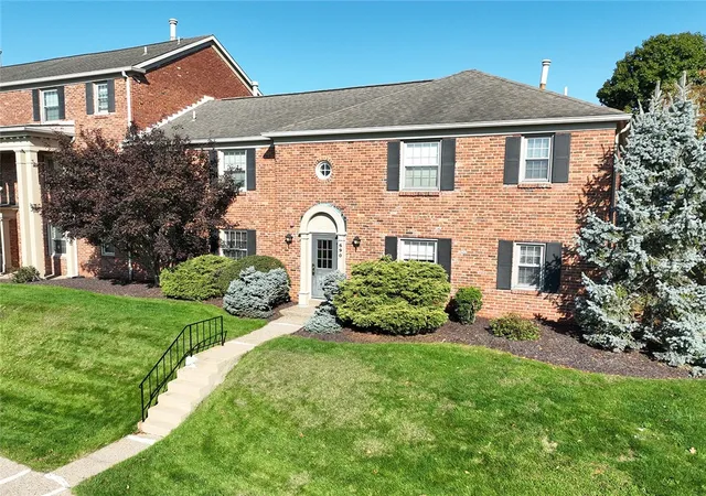 690-robinwood-b-pittsburgh-pa-15216/hzid_b7cc57c0