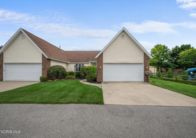 4332-townhouse-dr-f-oregon-oh-43616/hzid_d8d2b9fd
