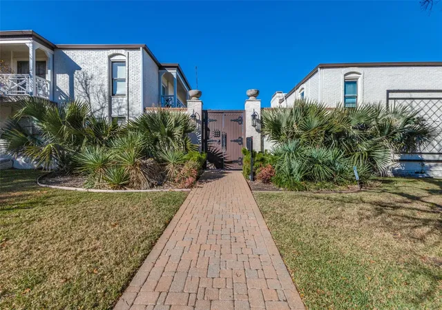 5911-e-university-blvd-104-dallas-tx-75206/hzid_f9f7c9c5