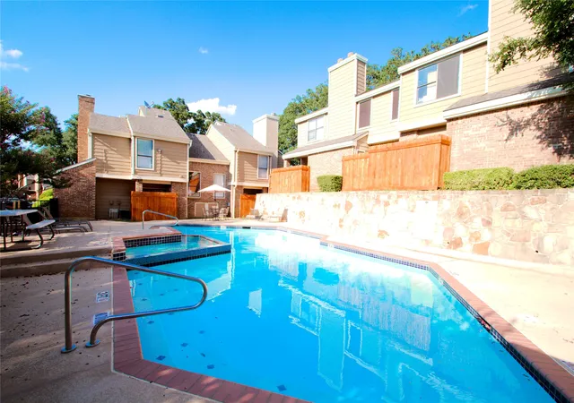 2121-park-willow-ln-c-arlington-tx-76011/hzid_40bba267