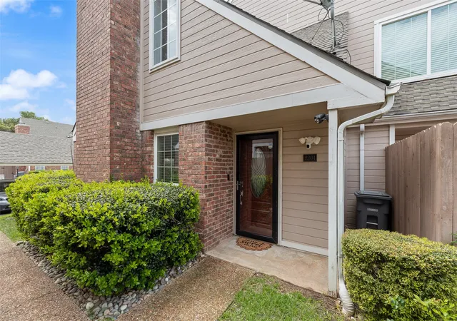 17910-windflower-wy-2204-dallas-tx-75252/hzid_fc4b9f47