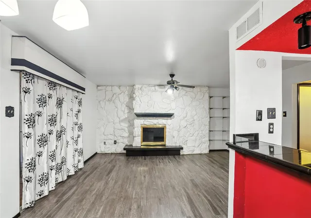 1719-e-grauwyler-rd-103-irving-tx-75061/hzid_87c7ad37