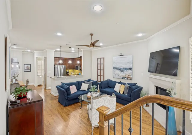 7333-valley-view-ln-304-dallas-tx-75240/hzid_cd8860b4
