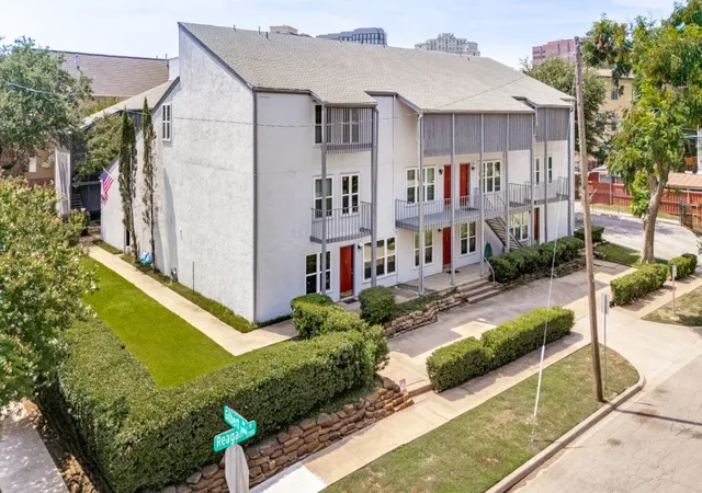 3827-gilbert-ave-109-dallas-tx-75219/hzid_c36a3be9