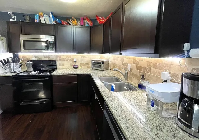 8110-skillman-st-1090-dallas-tx-75231/hzid_fff32a02