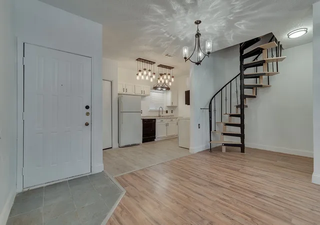 5550-spring-valley-rd-e24-dallas-tx-75254/hzid_bd8e20ad