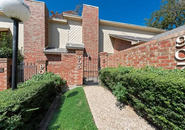 905-cedarland-blvd-arlington-tx-76011/hzid_1cd09cb7