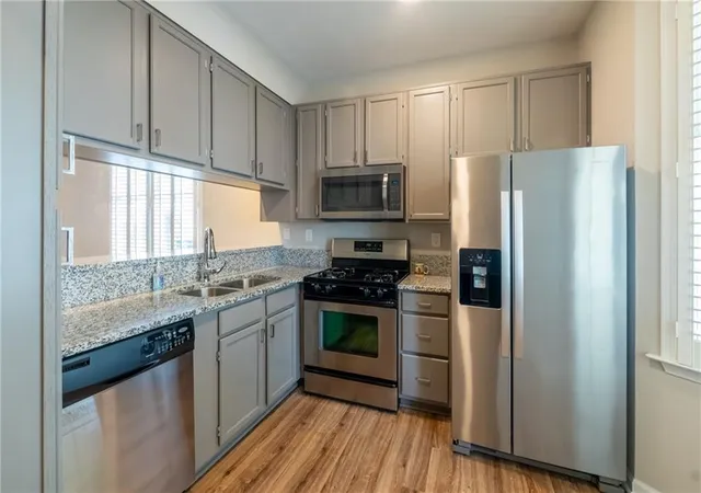 145-victoria-way-roswell-ga-30075/hzid_2748248e