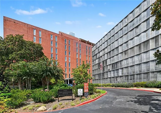 3060-pharr-ct-nw-822-atlanta-ga-30305/hzid_502c227e