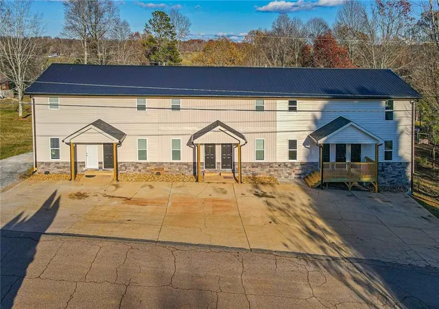 450-camp-creek-cir-cornelia-ga-30531/hzid_38246954