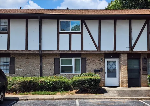 2952-n-dekalb-dr-e-atlanta-ga-30340/hzid_f8c54884