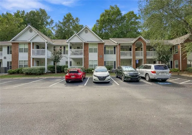 305-streamside-dr-roswell-ga-30076/hzid_37d7877c