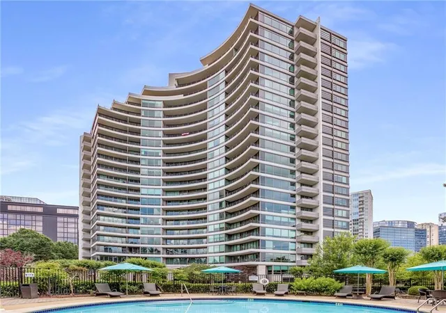 700-park-regency-pl-ne-707-atlanta-ga-30326/hzid_3f62261c