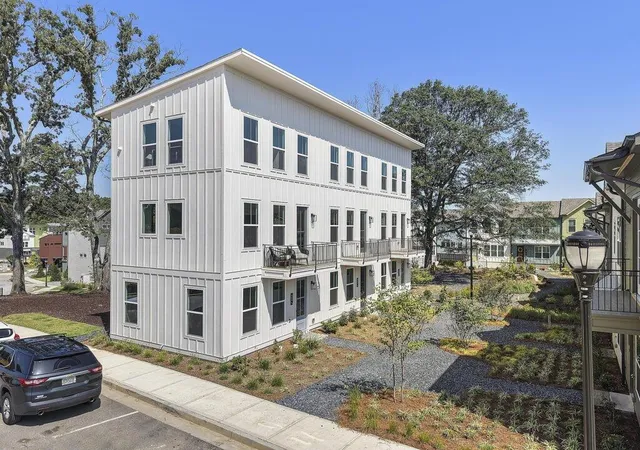 498-burroughs-st-se-atlanta-ga-30315/hzid_b6522f76