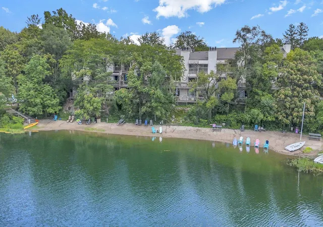 1212-lake-shore-dr-c-columbus-oh-43204/hzid_6c2cfc6e