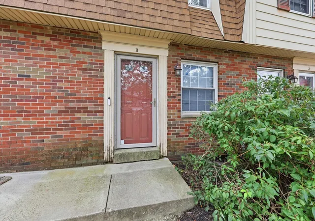 5720-beechcroft-rd-h-columbus-oh-43229/hzid_7fba7b40