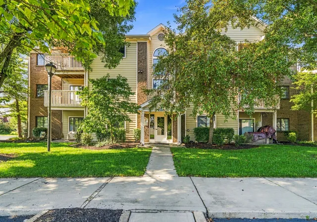 6823-meadow-crk-dr-208-columbus-oh-43235/hzid_ca9fd1b1