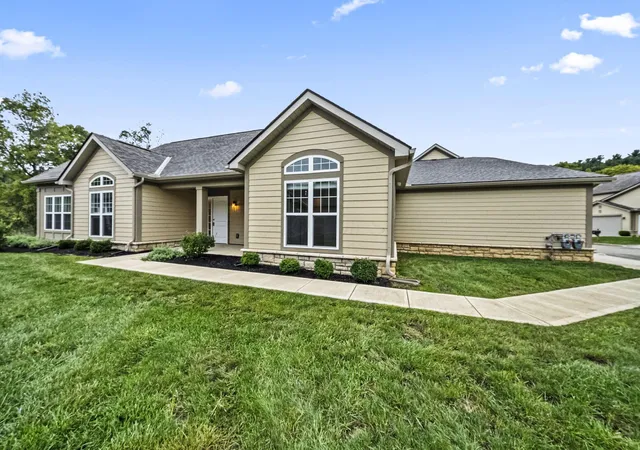 631-woods-edge-ln-newark-oh-43055/hzid_daba9a06