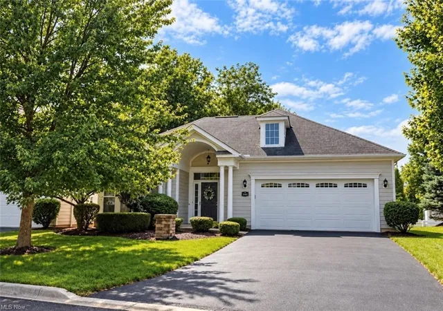5489-welbourne-pl-2-new-albany-oh-43054/hzid_e9de0ee4