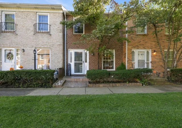 520-pamlico-st-7-columbus-oh-43228/hzid_e9c8c5a2