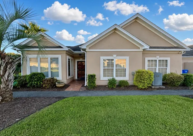 1459-saint-thomas-cir-f2-myrtle-beach-sc-29577/hzid_c701551a