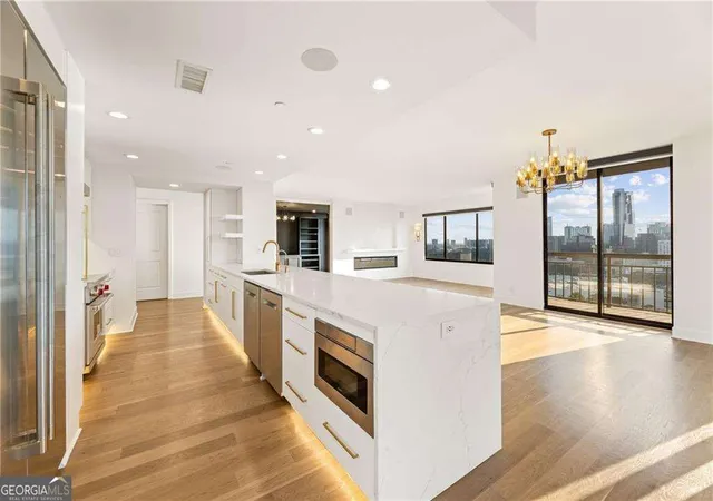3481-lakeside-dr-ne-p206-atlanta-ga-30326/hzid_4a2f2d2c