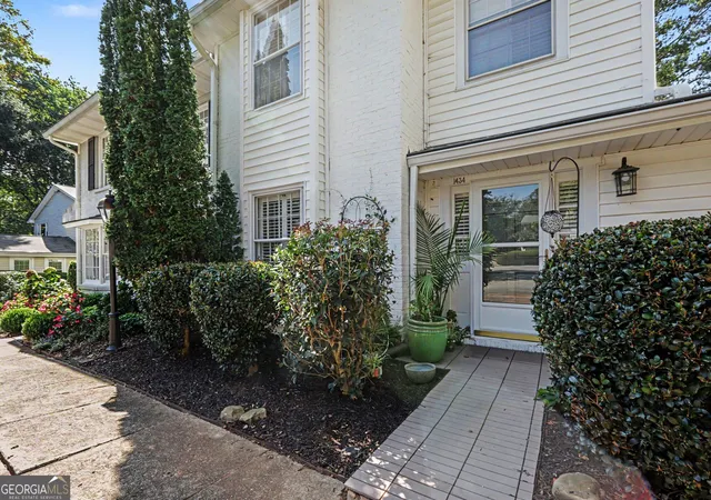 1434-hampton-glen-ct-decatur-ga-30033/hzid_348bc4e6