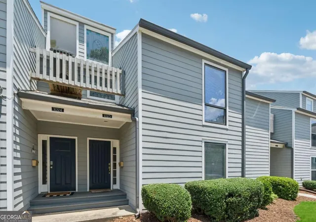 1023-riverbend-clb-dr-se-23-atlanta-ga-30339/hzid_357efa83