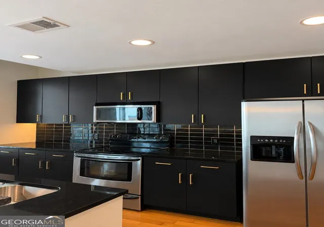 44-peachtree-pl-nw-1628-atlanta-ga-30309/hzid_b2405bed