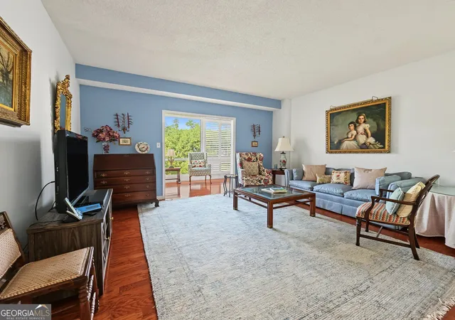 1800-clairmont-lk-a703-decatur-ga-30033/hzid_8466262d