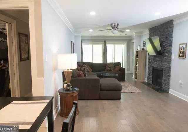 2102-pine-hts-dr-ne-atlanta-ga-30324/hzid_78e82edd