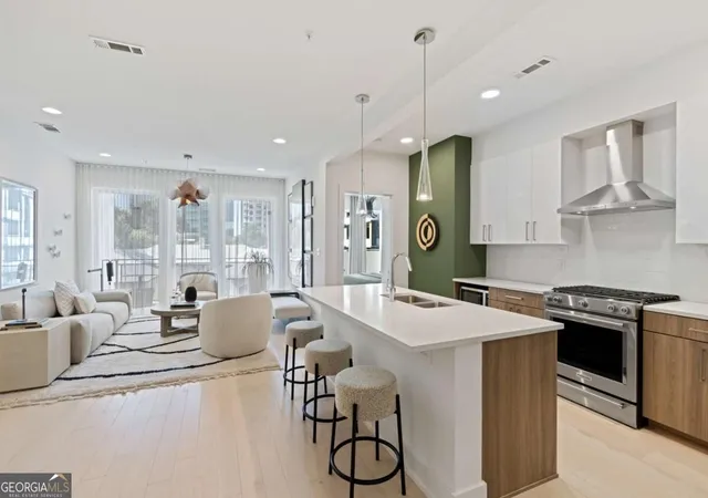 775-juniper-st-111-atlanta-ga-30308/hzid_47d38d00