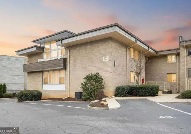 346-carpenter-dr-ne-48-sandy-springs-ga-30328/hzid_62aa4f81