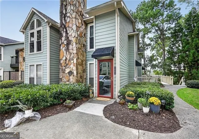 1005-cyn-point-cir-roswell-ga-30076/hzid_284c5e91