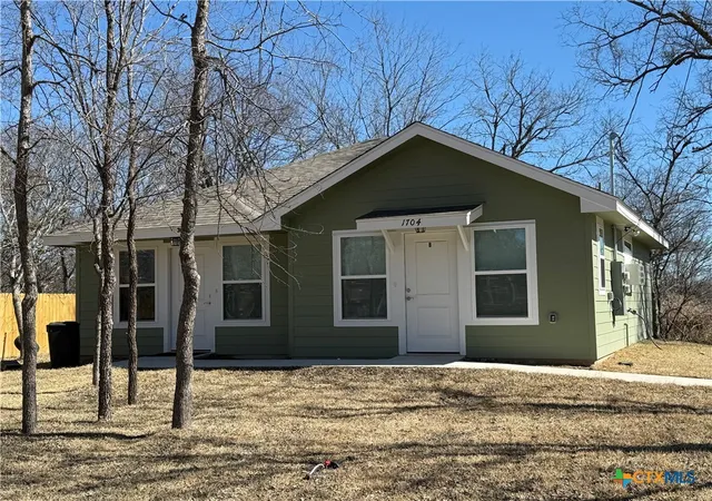1704-e-3rd-street-lampasas-tx-76550/hzid_0e478d9d