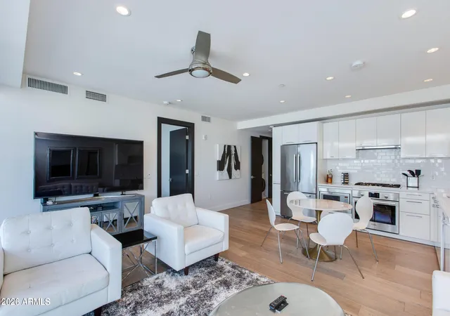4422-n-75th-street-3003-scottsdale-az-85251/hzid_535e3e5b