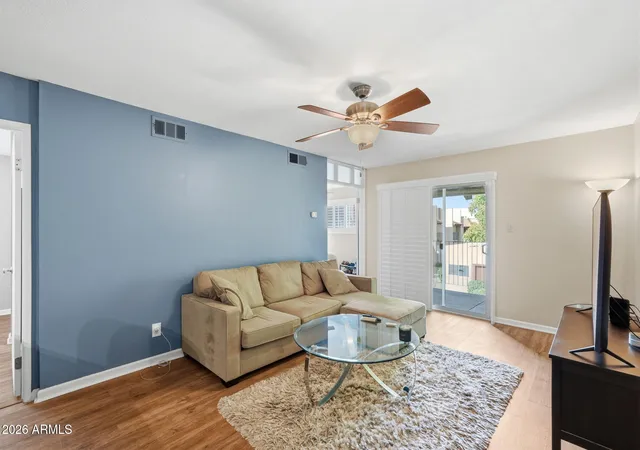 5525-e-thomas-rd-r16-phoenix-az-85018/hzid_83856176