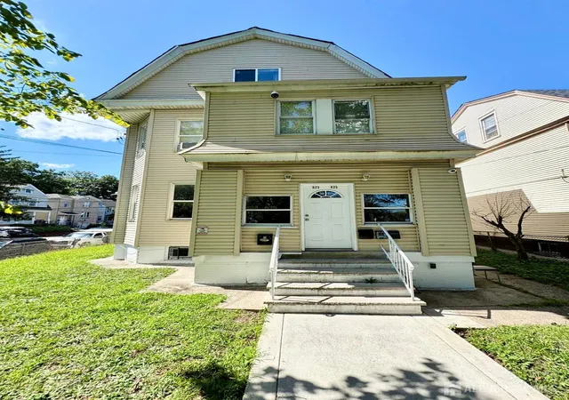 623-625-sandford-ave-newark-nj-07106/hzid_5bb7ed4d
