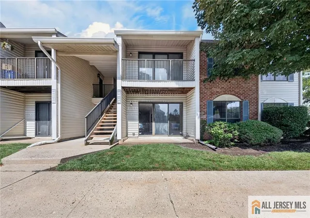 60-taylor-dr-franklin-park-nj-08823/hzid_0acd70f1