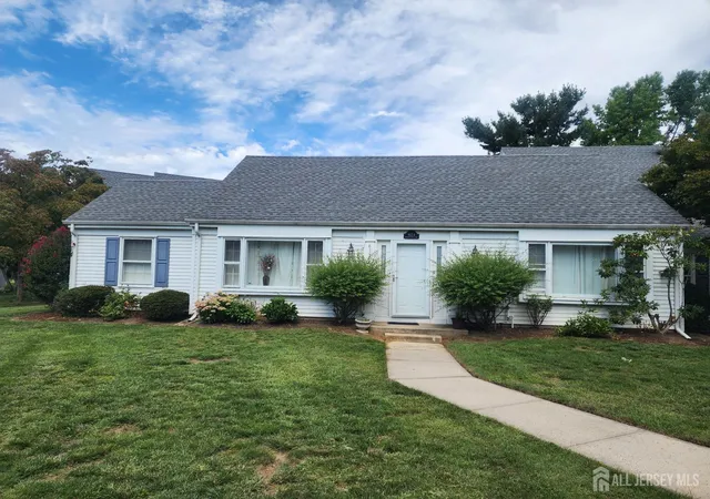 612-a-winchester-ln-monroe-township-nj-08831/hzid_0361a85f