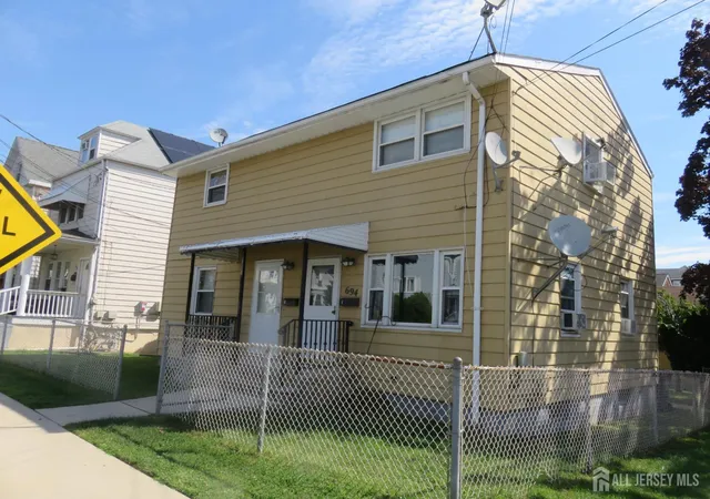 694-johnstone-st-perth-amboy-nj-08861/hzid_54f0c63e