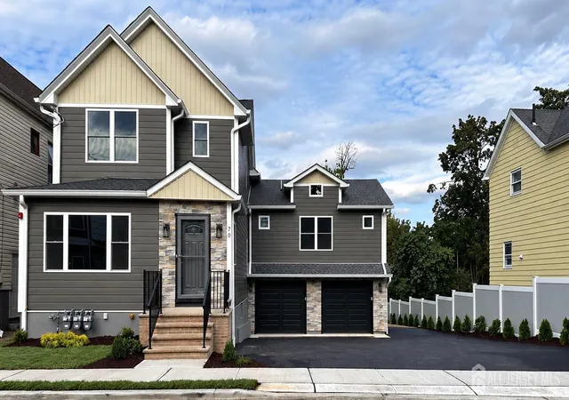 70-richard-st-passaic-nj-07055/hzid_17d78ddc