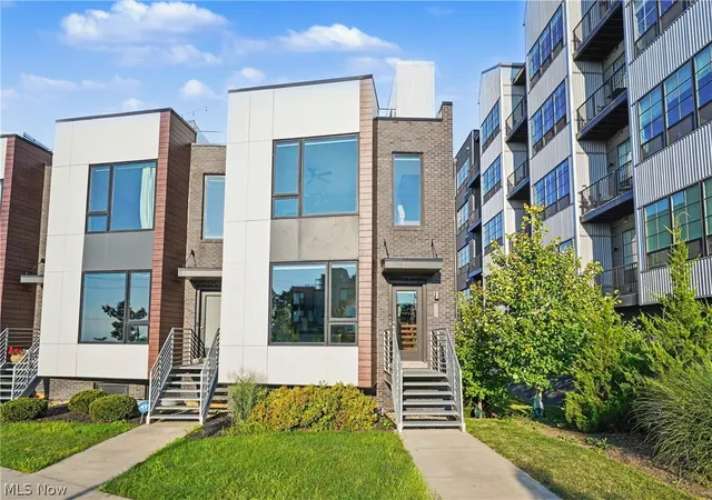 1262-w-70th-street-cleveland-oh-44102/hzid_900c08db