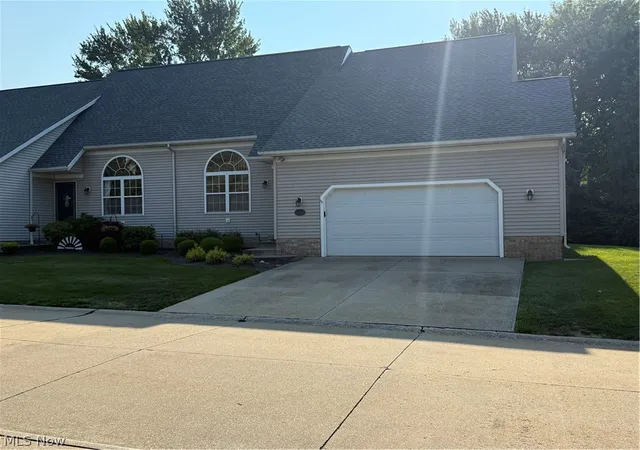 5298-queen-ann-way-painesville-oh-44077/hzid_44c02037