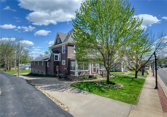 832-s-main-st-north-canton-oh-44720/hzid_14d15156