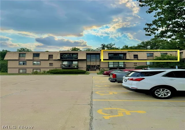 9911-sunrise-blvd-q10-north-royalton-oh-44133/hzid_a3443043