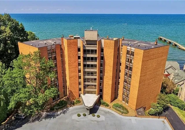 22500-lake-rd-406-rocky-river-oh-44116/hzid_9fb95065