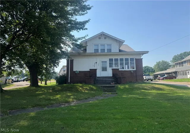 521-s-prospect-ave-hartville-oh-44632/hzid_8cab0e98