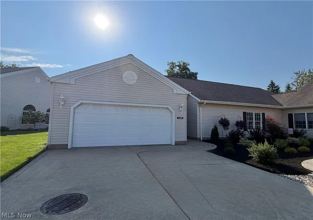 12225-pheasant-run-cir-north-royalton-oh-44133/hzid_7957da0d