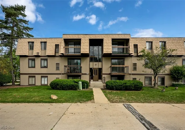 9611-sunrise-blvd-k9-north-royalton-oh-44133/hzid_2bd6f4ba